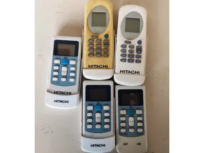 LOTE 412 - 01 LOTE COM CONTROLES PARA AR CONDICIONADO. (NO ESTADO) ATENÇÃO! FAZER A VISITAÇÃO ANTES DE ARREMATAR, NÃO SABEMOS SE FUNCIONA, LEILÃO NÃO TEM GARANTIA E NEM DEVOLUÇÃO, SUJEITO A POSSÍVEIS AVARIAS VISÍVEIS/OCULTAS E/OU AUSÊNCIA DE COMPONENTES.