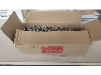 LOTE 364 - 01 CAIXA COM BICO DE TORNEIRA DE ½. (NO ESTADO) ATENÇÃO! FAZER A VISITAÇÃO ANTES DE ARREMATAR, NÃO SABEMOS SE FUNCIONA, LEILÃO NÃO TEM GARANTIA E NEM DEVOLUÇÃO, SUJEITO A POSSÍVEIS AVARIAS VISÍVEIS/OCULTAS E/OU AUSÊNCIA DE COMPONENTES.