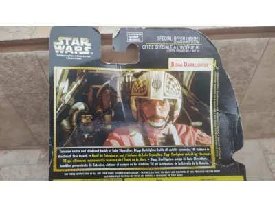 LOTE 164 - 01 FIGURA DE AÇÃO STAR WARS BIGGS DARKLIGHTER 1997 POWER OF THE FORCE FREEZE FRAME,NOVA NA EMBALGEM, ITEM COMPRADO EM GARAGENS DE ANTIGUIDADES NOS EUA. (NO ESTADO) ATENÇÃO! FAZER A VISITAÇÃO ANTES DE ARREMATAR, NÃO SABEMOS SE FUNCIONA, LEILÃO NÃO TEM GARANTIA E NEM DEVOLUÇÃO, SUJEITO A POSSÍVEIS AVARIAS VISÍVEIS/OCULTAS E/OU AUSÊNCIA DE COMPONENTES.