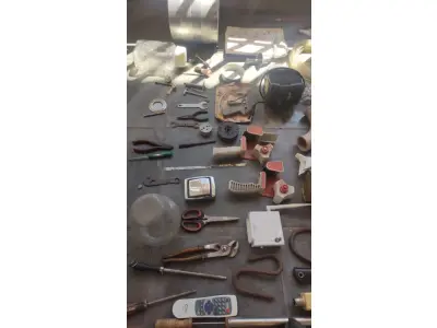 LOTE 386 - 01 LOTE COM DIVERSOS ITENS. (NO ESTADO) ATENÇÃO! FAZER A VISITAÇÃO ANTES DE ARREMATAR, NÃO SABEMOS SE FUNCIONA, LEILÃO NÃO TEM GARANTIA E NEM DEVOLUÇÃO, SUJEITO A POSSÍVEIS AVARIAS VISÍVEIS/OCULTAS E/OU AUSÊNCIA DE COMPONENTES.