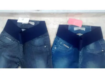 LOTE 520 - 01 LOTE COM 02 CALÇAS JEANS NOVAS FEMININAS SEM USO NUMEROS 36. (NO ESTADO) ATENÇÃO! FAZER A VISITAÇÃO ANTES DE ARREMATAR, NÃO SABEMOS SE FUNCIONA, LEILÃO NÃO TEM GARANTIA E NEM DEVOLUÇÃO, SUJEITO A POSSÍVEIS AVARIAS VISÍVEIS/OCULTAS E/OU AUSÊNCIA DE COMPONENTES.