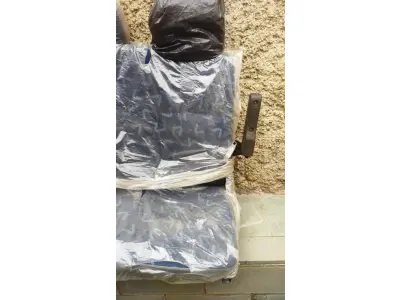 LOTE 450 - 01 BANCO PARA IVECO NOVO SEM USO. (NO ESTADO) ATENÇÃO! FAZER A VISITAÇÃO ANTES DE ARREMATAR, NÃO SABEMOS SE FUNCIONA, LEILÃO NÃO TEM GARANTIA E NEM DEVOLUÇÃO, SUJEITO A POSSÍVEIS AVARIAS VISÍVEIS/OCULTAS E/OU AUSÊNCIA DE COMPONENTES.