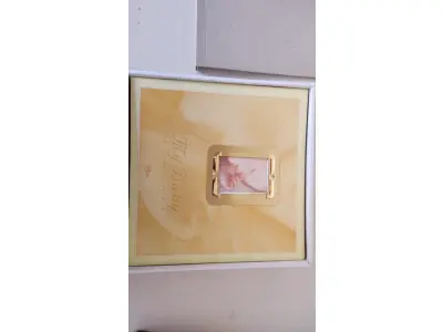 01 ÁLBUM DE FOTOGRAFIA MAM BABY BY FRANCE. (NO ESTADO) ATENÇÃO! FAZER A VISITAÇÃO ANTES DE ARREMATAR, NÃO SABEMOS SE FUNCIONA, LEILÃO NÃO TEM GARANTIA E NEM DEVOLUÇÃO, SUJEITO A POSSÍVEIS AVARIAS VISÍVEIS/OCULTAS E/OU AUSÊNCIA DE COMPONENTES.