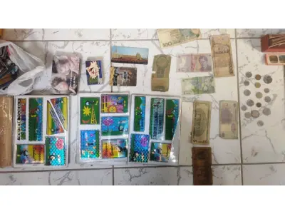 LOTE 506 - LOTE COM ITENS COLECIONADOR ADESIVOS CARTÕES ANTIGOS NOTAS MOEDAS SLIDES DESENHOS ANTIGOS. (NO ESTADO) ATENÇÃO! FAZER A VISITAÇÃO ANTES DE ARREMATAR, NÃO SABEMOS SE FUNCIONA, LEILÃO NÃO TEM GARANTIA E NEM DEVOLUÇÃO, SUJEITO A POSSÍVEIS AVARIAS VISÍVEIS/OCULTAS E/OU AUSÊNCIA DE COMPONENTES.