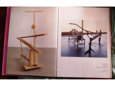 LOTE 473 - 01 LIVRO THE NEW NEUROTIC REALISM. (NO ESTADO) ATENÇÃO! FAZER A VISITAÇÃO ANTES DE ARREMATAR, NÃO SABEMOS SE FUNCIONA, LEILÃO NÃO TEM GARANTIA E NEM DEVOLUÇÃO, SUJEITO A POSSÍVEIS AVARIAS VISÍVEIS/OCULTAS E/OU AUSÊNCIA DE COMPONENTES.