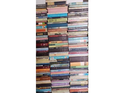 LOTE 463 - 01 RARA COLEÇÃO LIVROS CÍRCULO DO LIVRO COM 530 LIVROS RAROS DE ACHAR UMA COLEÇAO DESSA COM TANTOS LIVROS ASSIM. (NO ESTADO) ATENÇÃO! FAZER A VISITAÇÃO ANTES DE ARREMATAR, NÃO SABEMOS SE FUNCIONA, LEILÃO NÃO TEM GARANTIA E NEM DEVOLUÇÃO, SUJEITO A POSSÍVEIS AVARIAS VISÍVEIS/OCULTAS E/OU AUSÊNCIA DE COMPONENTES.