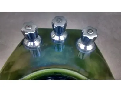 LOTE 516 - 01 BIDÊ PORCELANA ANTIGO VERDE ESCURO MESCLADO VERDE-ESCURO COMPLETO. (NO ESTADO) ATENÇÃO! FAZER A VISITAÇÃO ANTES DE ARREMATAR, NÃO SABEMOS SE FUNCIONA, LEILÃO NÃO TEM GARANTIA E NEM DEVOLUÇÃO, SUJEITO A POSSÍVEIS AVARIAS VISÍVEIS/OCULTAS E/OU AUSÊNCIA DE COMPONENTES.