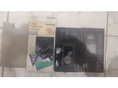 01 LOTE COM DOIS ADAPTADORES DE FITA VHS DE FILMADORA PARA VIDEOCASSETE. (NO ESTADO) ATENÇÃO! FAZER A VISITAÇÃO ANTES DE ARREMATAR, NÃO SABEMOS SE FUNCIONA, LEILÃO NÃO TEM GARANTIA E NEM DEVOLUÇÃO, SUJEITO A POSSÍVEIS AVARIAS VISÍVEIS/OCULTAS E/OU AUSÊNCIA DE COMPONENTES.