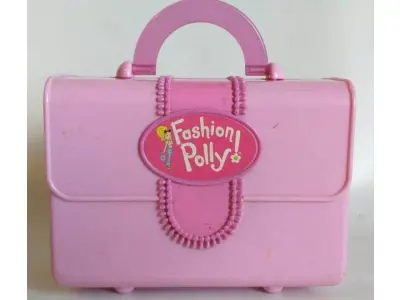 01 LOTE COM BRIQUEDOS DA QUARTO POLLY FASHION E AVIÃO DA POLLY POCKET MATTEL. (NO ESTADO) ATENÇÃO! FAZER A VISITAÇÃO ANTES DE ARREMATAR, NÃO SABEMOS SE FUNCIONA, LEILÃO NÃO TEM GARANTIA E NEM DEVOLUÇÃO, SUJEITO A POSSÍVEIS AVARIAS VISÍVEIS/OCULTAS E/OU AUSÊNCIA DE COMPONENTES.