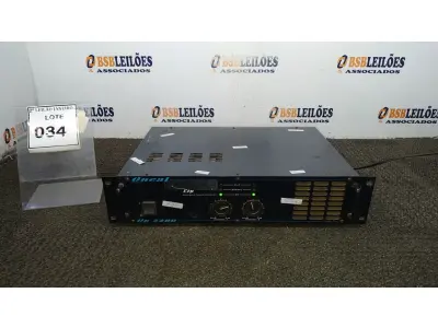 LOTE 034 - 01 AMPLIFICADOR DE POTÊNCIA MODELO OP 2200 MARCA ONEAL. (NO ESTADO) ATENÇÃO! FAZER A VISITAÇÃO ANTES DE ARREMATAR, NÃO SABEMOS SE FUNCIONA. LEILÃO NÃO TEM GARANTIA E NEM DEVOLUÇÃO, SUJEITO A POSSÍVEIS AVARIAS VISÍVEIS/OCULTAS E/OU AUSÊNCIA DE COMPONENTES.