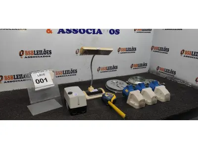 LOTE 001 - 01 LÚMINARIA DE MESA, 03 PINOS FÉMEA DE ALTA PRESSÃO, 01 TRNA DE 7,5M E 03 PLAFONIER. (NO ESTADO) ATENÇÃO! FAZER A VISITAÇÃO ANTES DE ARREMATAR, NÃO SABEMOS SE FUNCIONA. LEILÃO NÃO TEM GARANTIA E NEM DEVOLUÇÃO, SUJEITO A POSSÍVEIS AVARIAS VISÍVEIS/OCULTAS E/OU AUSÊNCIA DE COMPONENTES.