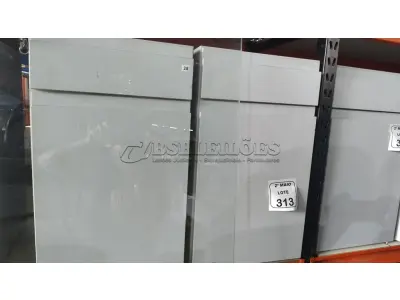 02 ARMÁRIOS PARA CPU COM 01 PORTA E 01 GAVETA. (NO ESTADO) ATENÇÃO! FAZER A VISITAÇÃO ANTES DE ARREMATAR, NÃO SABEMOS SE FUNCIONA, LEILÃO NÃO TEM GARANTIA E NEM DEVOLUÇÃO, SUJEITO A POSSÍVEIS AVARIAS VISÍVEIS/OCULTAS E/OU AUSÊNCIA DE COMPONENTES.