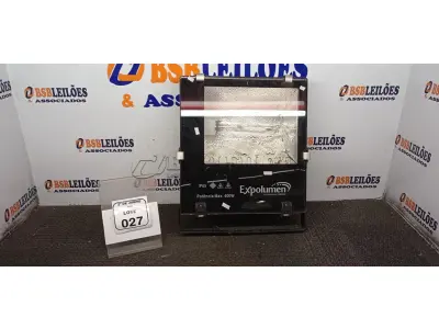 01 REFLETOR 400W MARCA EXPOLUMEN. (NO ESTADO) ATENÇÃO! FAZER A VISITAÇÃO ANTES DE ARREMATAR, NÃO SABEMOS SE FUNCIONA, LEILÃO NÃO TEM GARANTIA E NEM DEVOLUÇÃO, SUJEITO A POSSÍVEIS AVARIAS VISÍVEIS/OCULTAS E/OU AUSÊNCIA DE COMPONENTES.