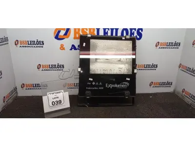 01 REFLETOR 400W MARCA EXPOLUMEN. (NO ESTADO) ATENÇÃO! FAZER A VISITAÇÃO ANTES DE ARREMATAR, NÃO SABEMOS SE FUNCIONA, LEILÃO NÃO TEM GARANTIA E NEM DEVOLUÇÃO, SUJEITO A POSSÍVEIS AVARIAS VISÍVEIS/OCULTAS E/OU AUSÊNCIA DE COMPONENTES.