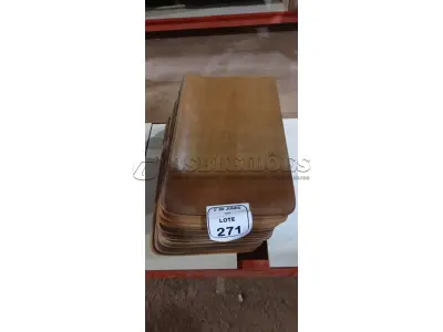 20 PLACAS DE MADEIRA. (NO ESTADO) ATENÇÃO! FAZER A VISITAÇÃO ANTES DE ARREMATAR, NÃO SABEMOS SE FUNCIONA, LEILÃO NÃO TEM GARANTIA E NEM DEVOLUÇÃO, SUJEITO A POSSÍVEIS AVARIAS VISÍVEIS/OCULTAS E/OU AUSÊNCIA DE COMPONENTES.