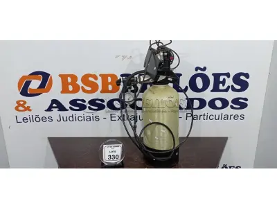 01 TANQUE DE PRESSÃO AMACIADOR DE ÁGUA. (NO ESTADO) ATENÇÃO! FAZER A VISITAÇÃO ANTES DE ARREMATAR, NÃO SABEMOS SE FUNCIONA, LEILÃO NÃO TEM GARANTIA E NEM DEVOLUÇÃO, SUJEITO A POSSÍVEIS AVARIAS VISÍVEIS/OCULTAS E/OU AUSÊNCIA DE COMPONENTES.