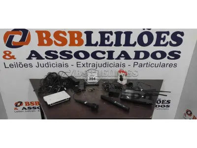02 ROTEADORES, 01 MOUSE SEM FIO, 01 SCANNER PORTÁTIL, 01MICROFONE MARCA INOVOX COM CABO E VÁRIOS CARREGADORES E FONTES DIVERSOS. (NO ESTADO) ATENÇÃO! FAZER A VISITAÇÃO ANTES DE ARREMATAR, NÃO SABEMOS SE FUNCIONA, LEILÃO NÃO TEM GARANTIA E NEM DEVOLUÇÃO, SUJEITO A POSSÍVEIS AVARIAS VISÍVEIS/OCULTAS E/OU AUSÊNCIA DE COMPONENTES.