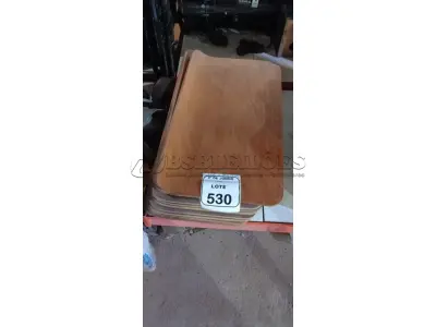 20 PLACAS DE MADEIRA. (NO ESTADO) ATENÇÃO! FAZER A VISITAÇÃO ANTES DE ARREMATAR, NÃO SABEMOS SE FUNCIONA, LEILÃO NÃO TEM GARANTIA E NEM DEVOLUÇÃO, SUJEITO A POSSÍVEIS AVARIAS VISÍVEIS/OCULTAS E/OU AUSÊNCIA DE COMPONENTES.