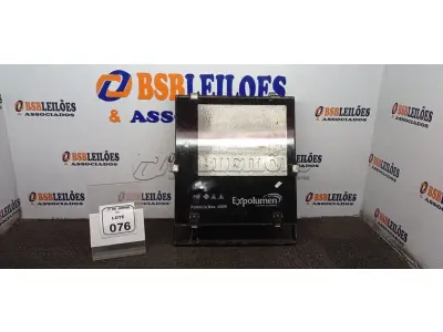 01 REFLETOR 400W MARCA EXPOLUMEN. (NO ESTADO) ATENÇÃO! FAZER A VISITAÇÃO ANTES DE ARREMATAR, NÃO SABEMOS SE FUNCIONA, LEILÃO NÃO TEM GARANTIA E NEM DEVOLUÇÃO, SUJEITO A POSSÍVEIS AVARIAS VISÍVEIS/OCULTAS E/OU AUSÊNCIA DE COMPONENTES.