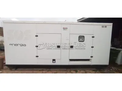 01 GERADOR CABINADO 320 KVA, MOTOR DE SCANIA, ANO 2010 ,GERADOR WEG. (NO ESTADO) ATENÇÃO! FAZER A VISITAÇÃO ANTES DE ARREMATAR, NÃO SABEMOS SE FUNCIONA, LEILÃO NÃO TEM GARANTIA E NEM DEVOLUÇÃO, SUJEITO A POSSÍVEIS AVARIAS VISÍVEIS/OCULTAS E/OU AUSÊNCIA DE COMPONENTES.