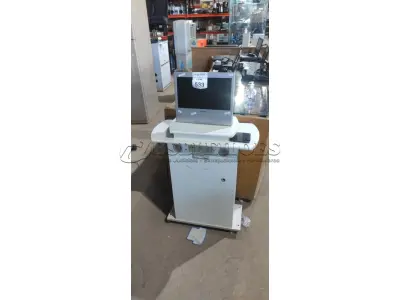 01 MESA DE COMPUTADOR COM MONITOR. (NO ESTADO) ATENÇÃO! FAZER A VISITAÇÃO ANTES DE ARREMATAR, NÃO SABEMOS SE FUNCIONA, LEILÃO NÃO TEM GARANTIA E NEM DEVOLUÇÃO, SUJEITO A POSSÍVEIS AVARIAS VISÍVEIS/OCULTAS E/OU AUSÊNCIA DE COMPONENTES.