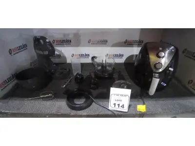 01 AIR FRYER, 01 ESPREMEDOR DE FRUTAS E 01 BATEDEIRA MARCA MONDIAL. (NO ESTADO) ATENÇÃO! FAZER A VISITAÇÃO ANTES DE ARREMATAR, NÃO SABEMOS SE FUNCIONA, LEILÃO NÃO TEM GARANTIA E NEM DEVOLUÇÃO, SUJEITO A POSSÍVEIS AVARIAS VISÍVEIS/OCULTAS E/OU AUSÊNCIA DE COMPONENTES.