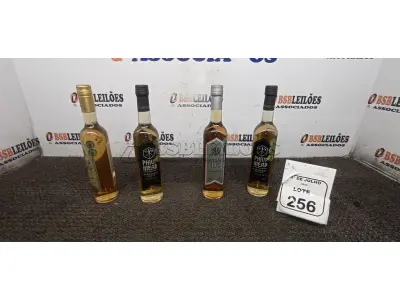 04 GARRAFAS DE HIDROMEL DE 500ML DE SABORES DIVERSOS MARCA PHILIP MEAD. (NO ESTADO) ATENÇÃO! FAZER A VISITAÇÃO ANTES DE ARREMATAR, NÃO SABEMOS SE FUNCIONA, LEILÃO NÃO TEM GARANTIA E NEM DEVOLUÇÃO, SUJEITO A POSSÍVEIS AVARIAS VISÍVEIS/OCULTAS E/OU AUSÊNCIA DE COMPONENTES.