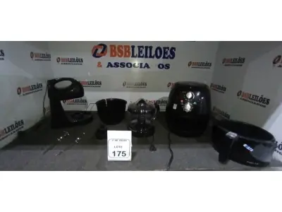 01 AIR FRYER, 01 BATEDEIRA E 01 ESPREMEDOR DE FRUTAS MARCA MONDIAL. (NO ESTADO) ATENÇÃO! FAZER A VISITAÇÃO ANTES DE ARREMATAR, NÃO SABEMOS SE FUNCIONA, LEILÃO NÃO TEM GARANTIA E NEM DEVOLUÇÃO, SUJEITO A POSSÍVEIS AVARIAS VISÍVEIS/OCULTAS E/OU AUSÊNCIA DE COMPONENTES.