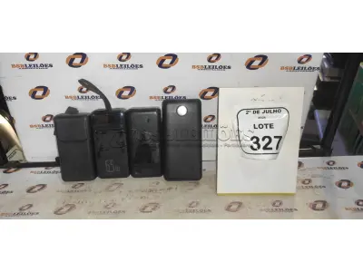 04 POWER BANK DE MARCAS DIVERSAS. (NO ESTADO) ATENÇÃO! FAZER A VISITAÇÃO ANTES DE ARREMATAR, NÃO SABEMOS SE FUNCIONA, LEILÃO NÃO TEM GARANTIA E NEM DEVOLUÇÃO, SUJEITO A POSSÍVEIS AVARIAS VISÍVEIS/OCULTAS E/OU AUSÊNCIA DE COMPONENTES.