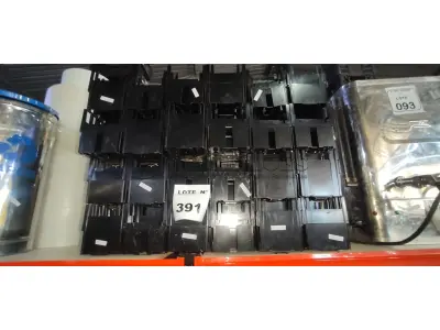 01 LOTE COM GRANDE QUANTIDADE DE SUPORTES PARA HD RESISTENTES. (NO ESTADO) ATENÇÃO! FAZER A VISITAÇÃO ANTES DE ARREMATAR, NÃO SABEMOS SE FUNCIONA, LEILÃO NÃO TEM GARANTIA E NEM DEVOLUÇÃO, SUJEITO A POSSÍVEIS AVARIAS VISÍVEIS/OCULTAS E/OU AUSÊNCIA DE COMPONENTES.