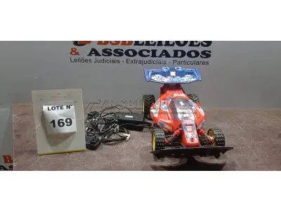 01 CARRINHO DE CORRIDA DE BRINQUEDO. (NO ESTADO) ATENÇÃO! FAZER A VISITAÇÃO ANTES DE ARREMATAR, NÃO SABEMOS SE FUNCIONA, LEILÃO NÃO TEM GARANTIA E NEM DEVOLUÇÃO, SUJEITO A POSSÍVEIS AVARIAS VISÍVEIS/OCULTAS E/OU AUSÊNCIA DE COMPONENTES.