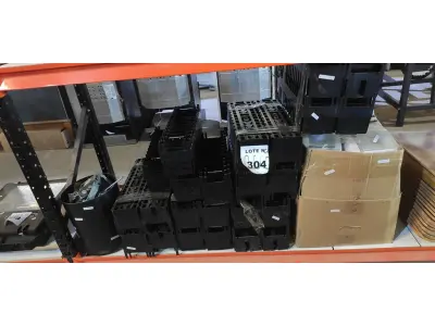 01 LOTE COM GRANDE QUANTIDADE DE SUPORTES PARA HD RESISTENTES. (NO ESTADO) ATENÇÃO! FAZER A VISITAÇÃO ANTES DE ARREMATAR, NÃO SABEMOS SE FUNCIONA, LEILÃO NÃO TEM GARANTIA E NEM DEVOLUÇÃO, SUJEITO A POSSÍVEIS AVARIAS VISÍVEIS/OCULTAS E/OU AUSÊNCIA DE COMPONENTES.
