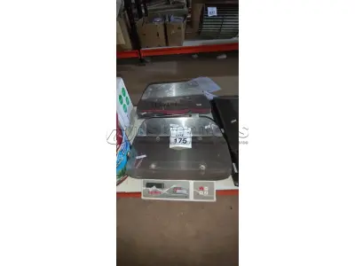 02 BALANÇAS PEDIÁTRICAS. (NO ESTADO) ATENÇÃO! FAZER A VISITAÇÃO ANTES DE ARREMATAR, NÃO SABEMOS SE FUNCIONA, LEILÃO NÃO TEM GARANTIA E NEM DEVOLUÇÃO, SUJEITO A POSSÍVEIS AVARIAS VISÍVEIS/OCULTAS E/OU AUSÊNCIA DE COMPONENTES.