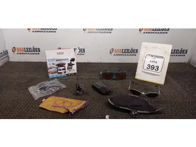 01 CÂMERA VEICULAR E 02 ÓCULOS DE SOL MARCAS ABSURDA CALIXTO E HOT BUTTERED. (NO ESTADO) ATENÇÃO! FAZER A VISITAÇÃO ANTES DE ARREMATAR, NÃO SABEMOS SE FUNCIONA, LEILÃO NÃO TEM GARANTIA E NEM DEVOLUÇÃO, SUJEITO A POSSÍVEIS AVARIAS VISÍVEIS/OCULTAS E/OU AUSÊNCIA DE COMPONENTES.