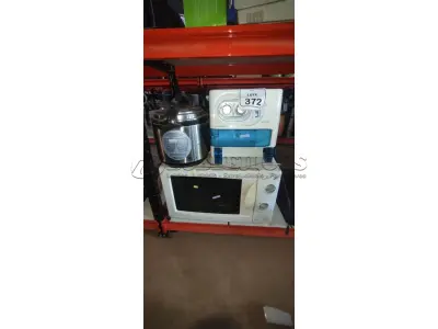 01 PANELA ELÉTRICA, 01 PURIFICADOR DE ÁGUA E 01 FORNO ELÉTRICA. (NO ESTADO) ATENÇÃO! FAZER A VISITAÇÃO ANTES DE ARREMATAR, NÃO SABEMOS SE FUNCIONA, LEILÃO NÃO TEM GARANTIA E NEM DEVOLUÇÃO, SUJEITO A POSSÍVEIS AVARIAS VISÍVEIS/OCULTAS E/OU AUSÊNCIA DE COMPONENTES.