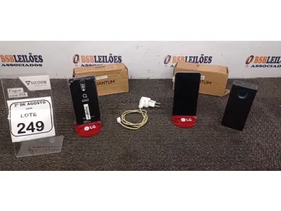 01 POWER BANK E 02 CELULARES