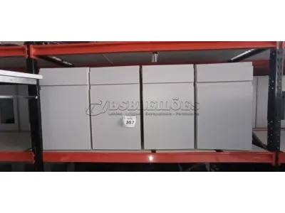 04 ARMÁRIOS BAIXOS COM 01 GAVETA E 01 COMPARTIMENTO PARA CPU. (NO ESTADO) ATENÇÃO! FAZER A VISITAÇÃO ANTES DE ARREMATAR, NÃO SABEMOS SE FUNCIONA, LEILÃO NÃO TEM GARANTIA E NEM DEVOLUÇÃO, SUJEITO A POSSÍVEIS AVARIAS VISÍVEIS/OCULTAS E/OU AUSÊNCIA DE COMPONENTES.