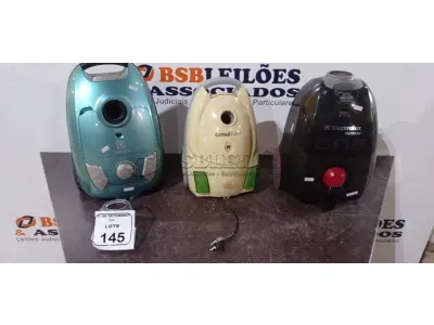 03 ASPIRADORES DE PÓ INCOMPLETOS DE MARCAS E MODELOS DIVERSOS. (NO ESTADO) ATENÇÃO! FAZER A VISITAÇÃO ANTES DE ARREMATAR, NÃO SABEMOS SE FUNCIONA, LEILÃO NÃO TEM GARANTIA E NEM DEVOLUÇÃO, SUJEITO A POSSÍVEIS AVARIAS VISÍVEIS/OCULTAS E/OU AUSÊNCIA DE COMPONENTES.