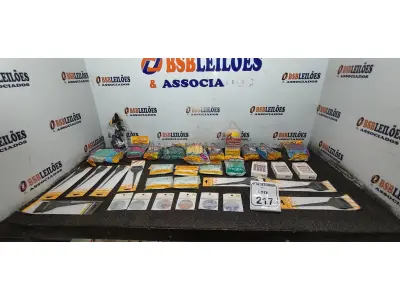 01 LOTE COM UTENSÍLIOS DE HIGIENE E CUIDADOS PESSOAIS DIVERSOS. (NO ESTADO) ATENÇÃO! FAZER A VISITAÇÃO ANTES DE ARREMATAR, NÃO SABEMOS SE FUNCIONA, LEILÃO NÃO TEM GARANTIA E NEM DEVOLUÇÃO, SUJEITO A POSSÍVEIS AVARIAS VISÍVEIS/OCULTAS E/OU AUSÊNCIA DE COMPONENTES.