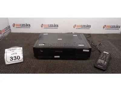 01 APARELHO DE VÍDEO CASSETE MODELO PV-4924 MARCA PANASONIC. (NO ESTADO) ATENÇÃO! FAZER A VISITAÇÃO ANTES DE ARREMATAR, NÃO SABEMOS SE FUNCIONA, LEILÃO NÃO TEM GARANTIA E NEM DEVOLUÇÃO, SUJEITO A POSSÍVEIS AVARIAS VISÍVEIS/OCULTAS E/OU AUSÊNCIA DE COMPONENTES.