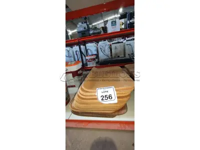 20 PLACAS DE MADEIRA. (NO ESTADO) ATENÇÃO! FAZER A VISITAÇÃO ANTES DE ARREMATAR, NÃO SABEMOS SE FUNCIONA, LEILÃO NÃO TEM GARANTIA E NEM DEVOLUÇÃO, SUJEITO A POSSÍVEIS AVARIAS VISÍVEIS/OCULTAS E/OU AUSÊNCIA DE COMPONENTES.