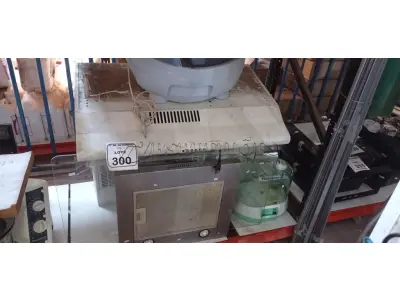 01 COIFA DE PAREDE EM AÇO INOX COM PAINEL DE VIDRO MARCAR SUGGAR, 01 UMIDIFICADOR DE AR, 01 MASSAGEADOR PARA PÉS, 01 BEBEDOR PARA GARRAFÃO E 01 DEPURADOR DE AR. (NO ESTADO) ATENÇÃO! FAZER A VISITAÇÃO ANTES DE ARREMATAR, NÃO SABEMOS SE FUNCIONA, LEILÃO NÃO TEM GARANTIA E NEM DEVOLUÇÃO, SUJEITO A POSSÍVEIS AVARIAS VISÍVEIS/OCULTAS E/OU AUSÊNCIA DE COMPONENTES.