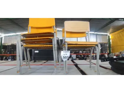 06 CADEIRAS INFANTIS NA COR AMARELA. (NO ESTADO) ATENÇÃO! FAZER A VISITAÇÃO ANTES DE ARREMATAR, NÃO SABEMOS SE FUNCIONA, LEILÃO NÃO TEM GARANTIA E NEM DEVOLUÇÃO, SUJEITO A POSSÍVEIS AVARIAS VISÍVEIS/OCULTAS E/OU AUSÊNCIA DE COMPONENTES.