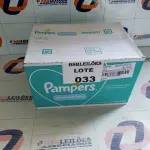 LOTE 033 - 01 CAIXA DE LENÇOS HUMEDECIDOS PAMPERS. (NO ESTADO, NÃO SABEMOS SE FUNCIONA. LEILÃO NÃO TEM GARANTIA E NEM DEVOLUÇÃO.)