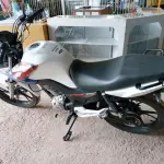 LOTE 403 - 01 MOTO HONDA CG 160 FAN FLEX; ANO 2018/2018 NA COR BRANCA. (NO ESTADO, NÃO SABEMOS SE FUNCIONA. LEILÃO NÃO TEM GARANTIA E NEM DEVOLUÇÃO.)