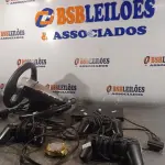 LOTE 035 - 01 PS2 COM 01 VOLANTE. (NO ESTADO, LEILÃO NÃO TEM GARANTIA E NEM DEVOLUÇÃO, SUJEITO A POSSÍVEIS AVARIAS VISÍVEIS/OCULTAS E/OU AUSÊNCIA DE COMPONENTES).