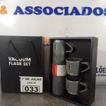 LOTE 033 - 01 KIT GARRAFA DE CAFÉ. (NO ESTADO, LEILÃO NÃO TEM GARANTIA E NEM DEVOLUÇÃO, SUJEITO A POSSÍVEIS AVARIAS VISÍVEIS/OCULTAS E/OU AUSÊNCIA DE COMPONENTES).