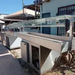 LOTE 511 - 01 BALCÃO E 01 ILHA EM INOX INCOMPLETOS. (NO ESTADO, LEILÃO NÃO TEM GARANTIA E NEM DEVOLUÇÃO, SUJEITO A POSSÍVEIS AVARIAS VISÍVEIS/OCULTAS E/OU AUSÊNCIA DE COMPONENTES).