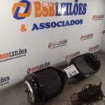 LOTE 015 - 01 HOVERBOARD. (NO ESTADO, LEILÃO NÃO TEM GARANTIA E NEM DEVOLUÇÃO, SUJEITO A POSSÍVEIS AVARIAS VISÍVEIS/OCULTAS E/OU AUSÊNCIA DE COMPONENTES).