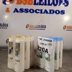 LOTE 020 - 06 FRASCOS DE SHAMPOO ANTICOCEIRA HEAD&SHOUDERS 200ML E 06 FRASCOS DE CONDICIONADOR PANTENE PRO-V BRILHO EXTREMO 175ML. (NO ESTADO, LEILÃO NÃO TEM GARANTIA E NEM DEVOLUÇÃO, SUJEITO A POSSÍVEIS AVARIAS VISÍVEIS/OCULTAS E/OU AUSÊNCIA DE COMPONENTES).